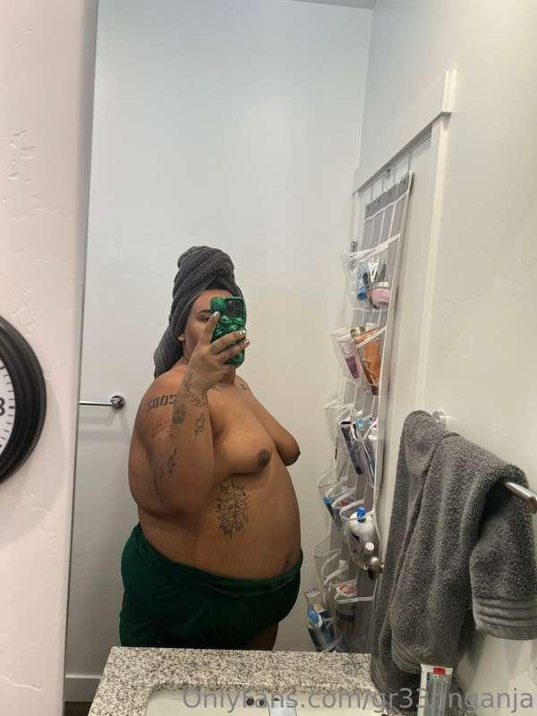 Good morning filming today 
What kind of vids do y’all wanna..