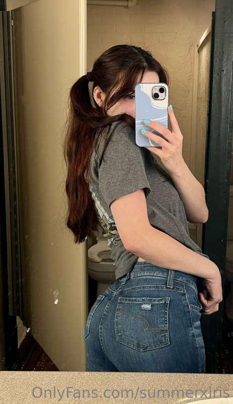 lets get naughty in public 😈