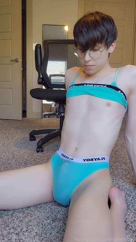 cutesyfemboy image #17