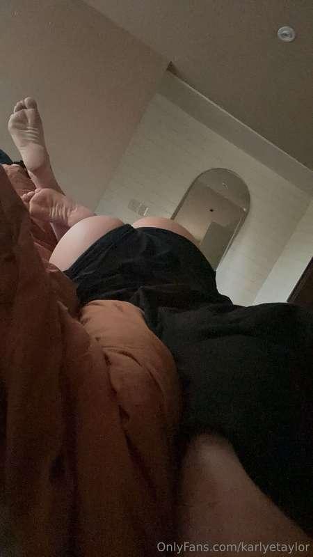 laying in bed.. message me ;)