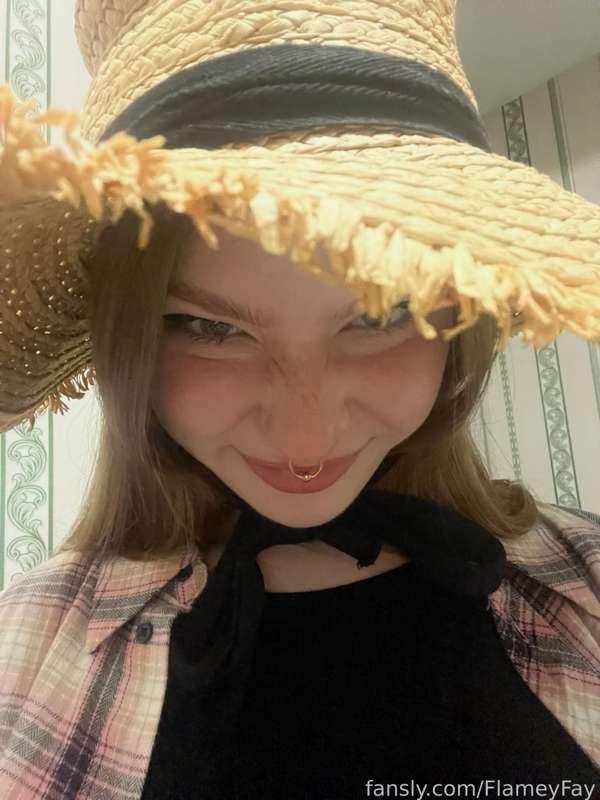 Sometimes I think it would be fun to be a farmer haha.
I love animals, plants and taking care of them.

✦ #teen #ginger #redhead #petite #skinny #tiny #sporty #fyp #egirl #young ✦