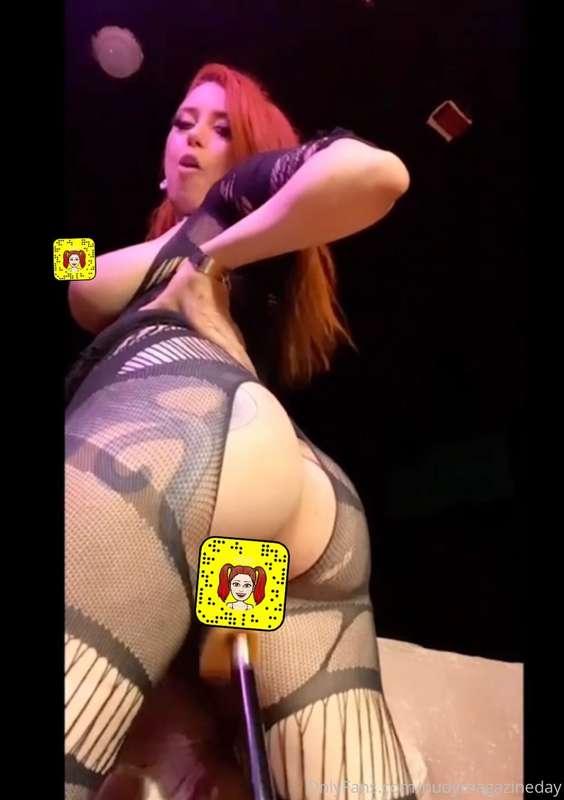 10 mins of me trying all the diff attachments and cumming w ..