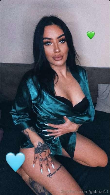 🇸🇰🇸🇰🇸🇰Šťastný nový rok Vám prajem zlatíčka❗️🍾🥂Ďakujem za pod..