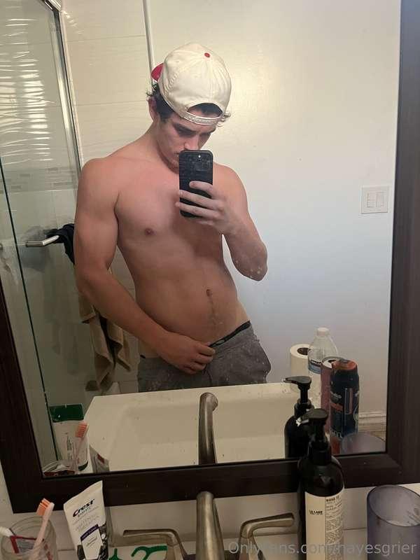 Thought I looked pretty good today 😉 what do you think?