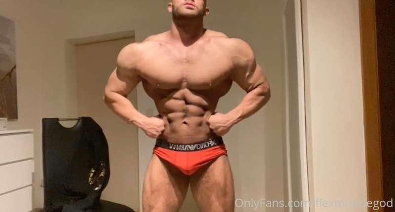 Who wants the flexing video ?