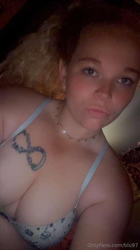 https://onlyfans.com/charlielynne97?rec=52363587

Yall check..