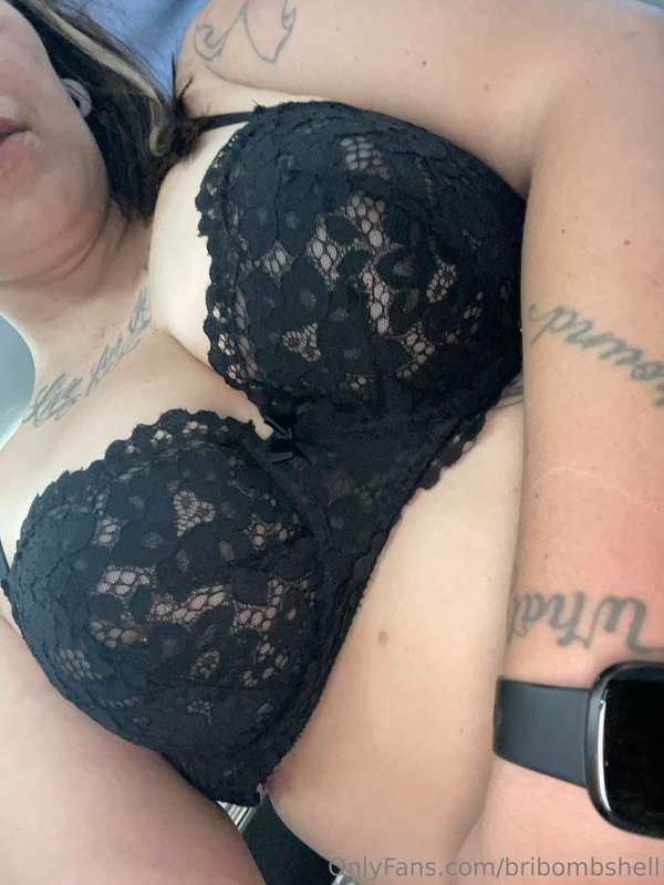 Missing my black bra time to go bra shopping 😍