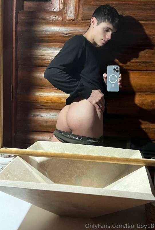 leo_boy18 image #2