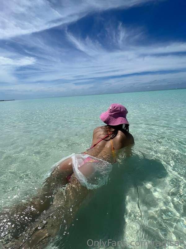 Good afternoon daddy ☀️🏝️