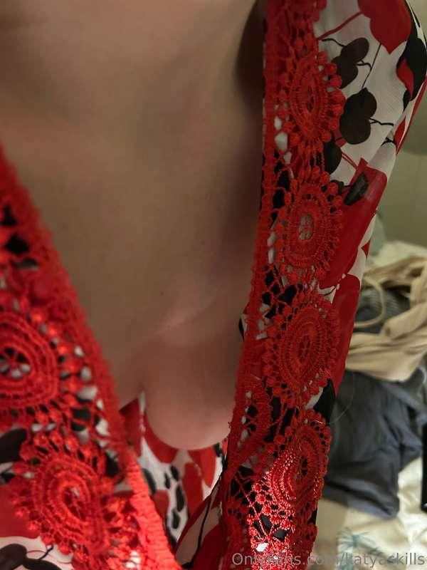 Love the way this top feels against my body. So happy for th..