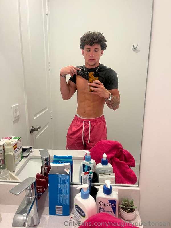 naughtypuertorican image #1