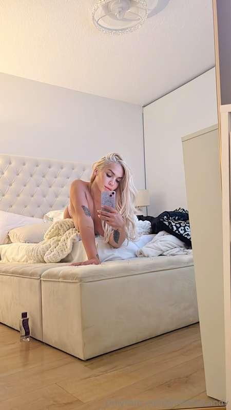 Just leaked a new sextape in your DM… and it’s filthy 😈💦