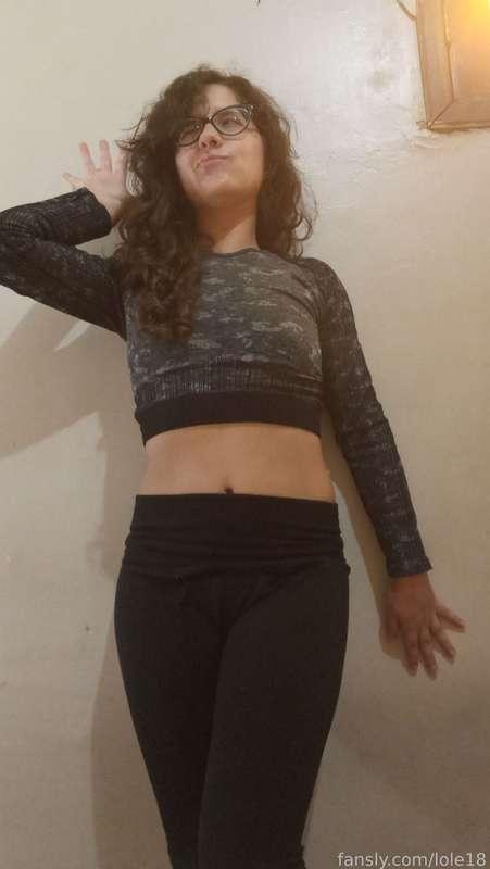 what do you think when you look at me?🍌😈


#fyp #lole18 #petite #cute #glasses #gym #nerd #loli #natural #smalltits