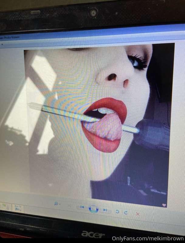 I just found one of the oddest photos I’ve taken from years ..