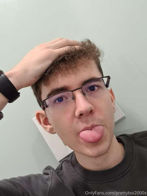 prettyboi2000x image #1