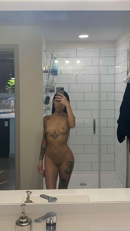 Come shower with me 😚