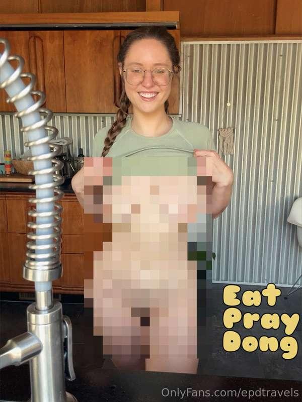 Heres some naked dishes for you 😉. Watch me strip down as I ..