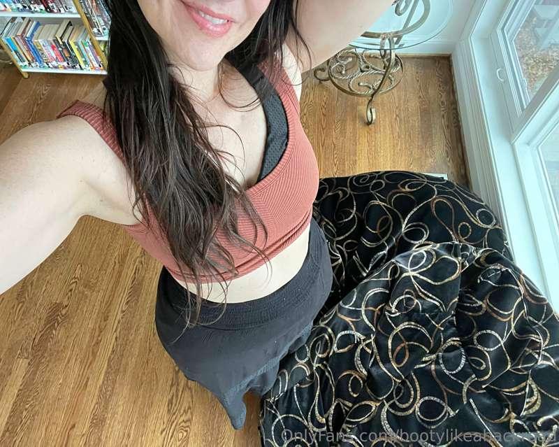 I’M smiling because I just humped the shit out of this bean ..