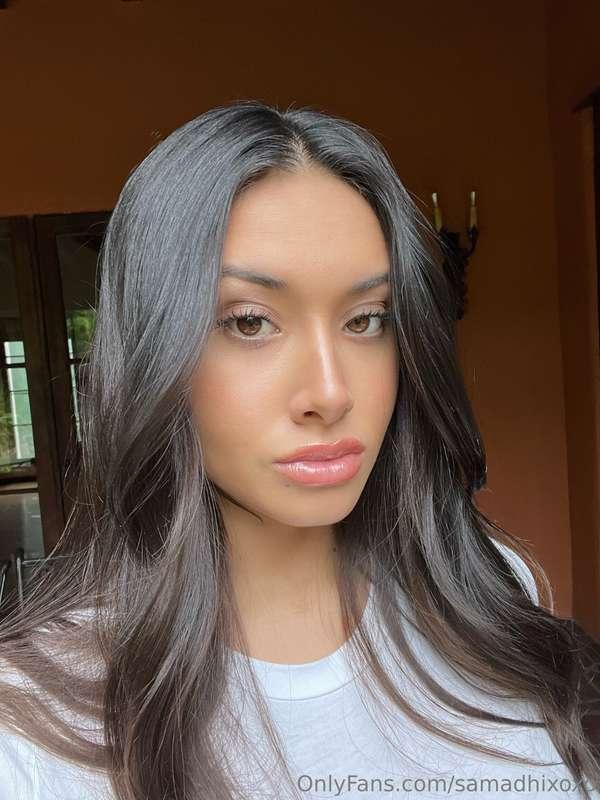 felt cute and wanted to say hi 💘