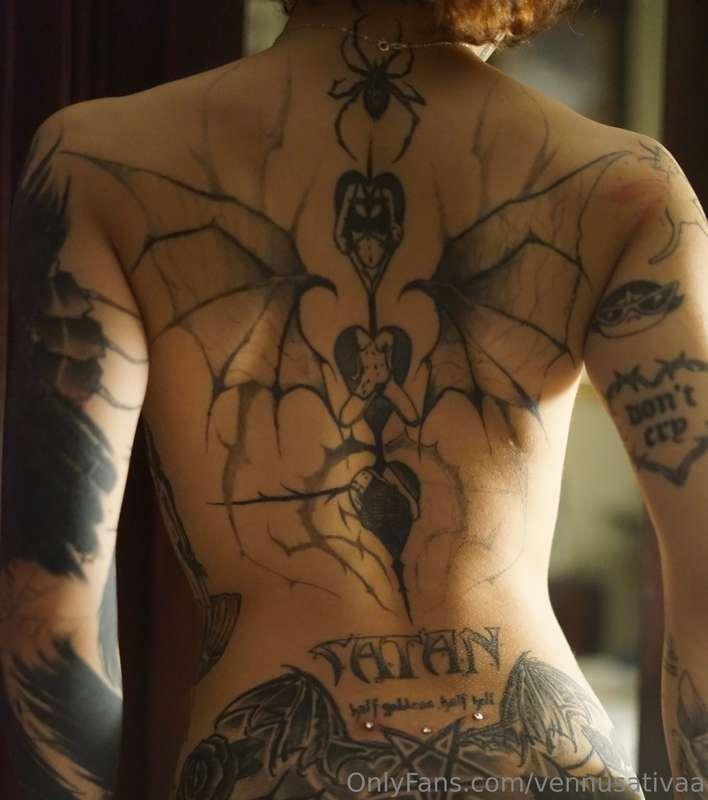 Don't forget to lick my back too 😏