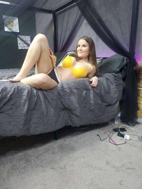 dakotahotwife image #79