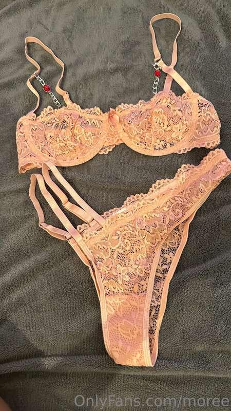 €50,- 1 dag dragen exclusief verzending
€50,- 1 day wear exc..