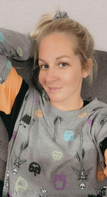A blah mood means Halloween pjs and Netflix.