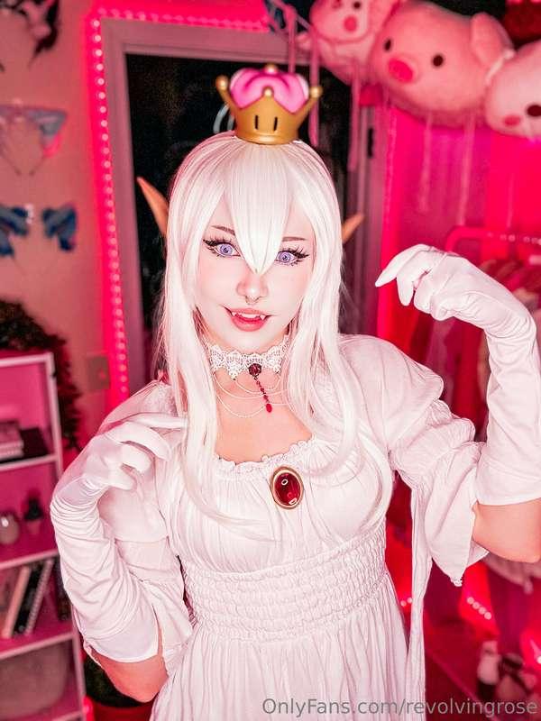 **Booette Cosplay** 👻

Hello lovelies! Here is a fully-done ..