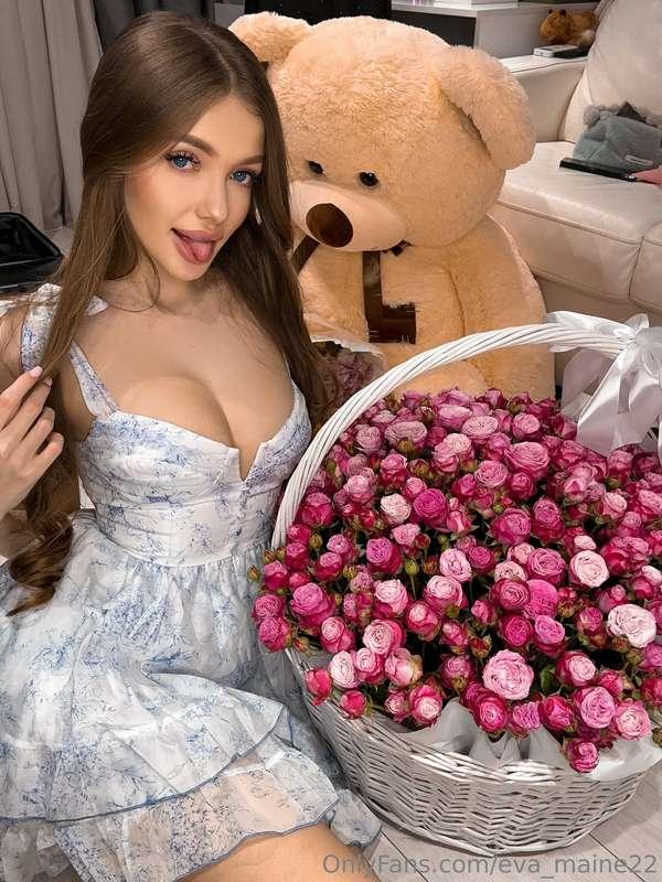 Nothing decorates a woman more than a bouquet of fragrant fl..