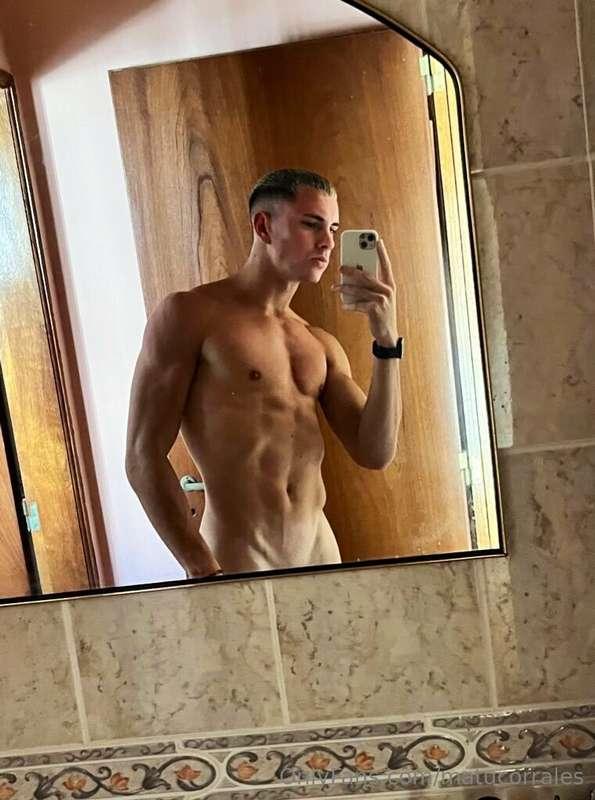 Do you wanna see more?🥵🙈