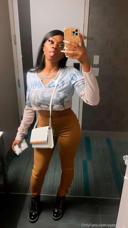 Hey y'all ! Say hi, introduce yourself, tell me how you foun..