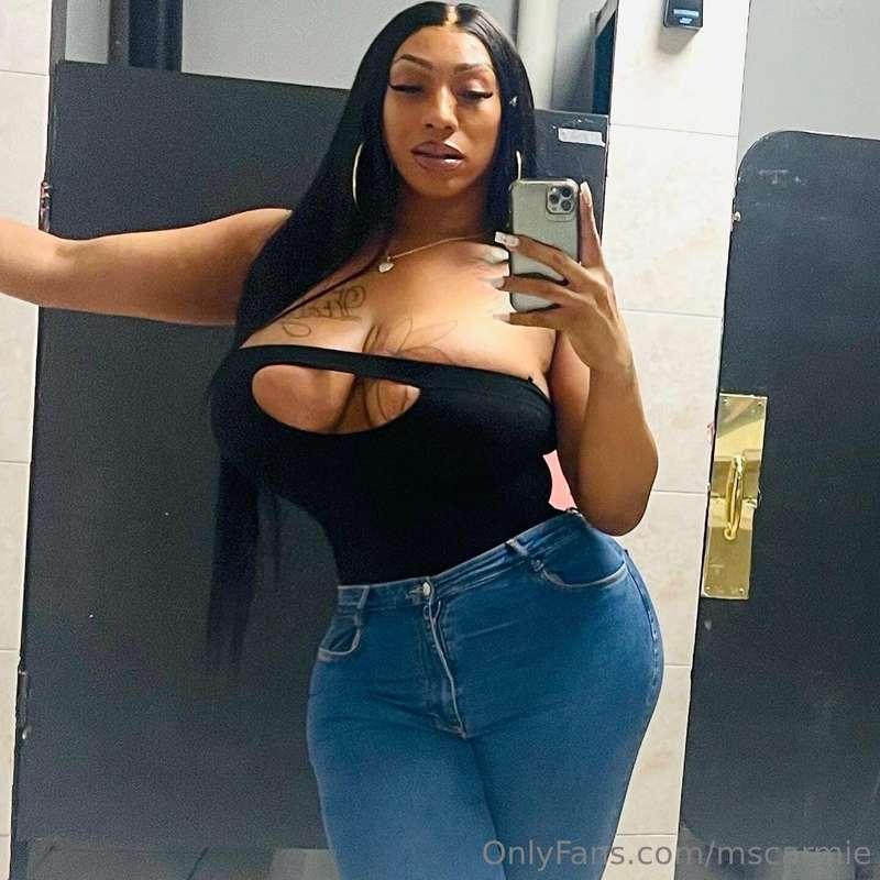 CURRENTLY I JUST REACHED BADD BISH STATUS💧