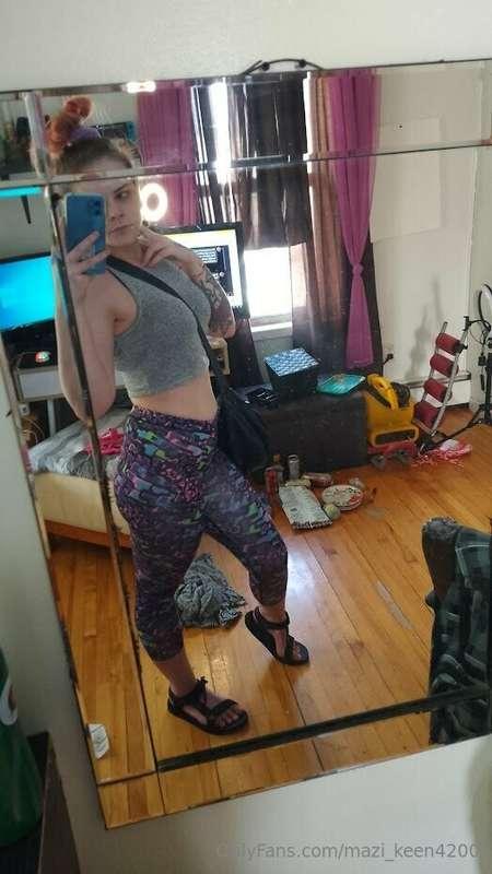 messy girl vibes