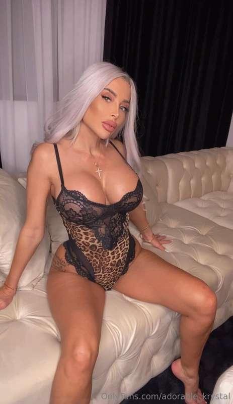 will you come to my sofa? 🔥🔥🔥💋