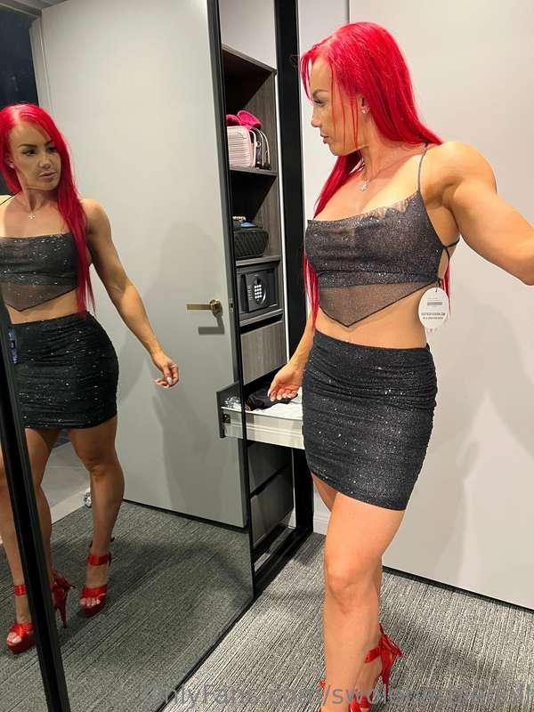 Join my premium page and I’ll send the topless version of th..