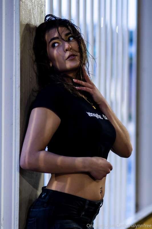 What’s your favorite pose from this gorgeous 🖤✨ Florida gara..