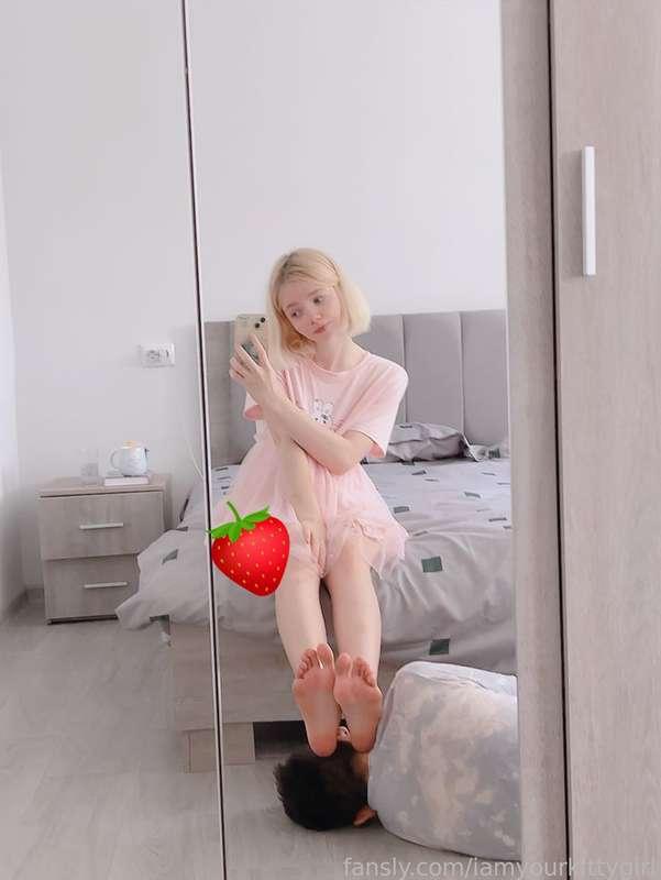 iamyourkittygirl image #1