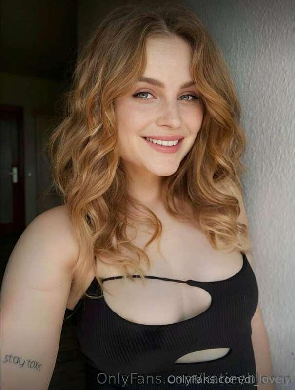 💖ONLY TODAY💖
Fiery beauty @katieebloom🔥Loves stretching her ..