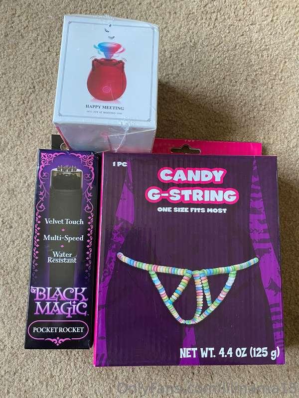 Got some new fun things while I was away, who wants to help ..