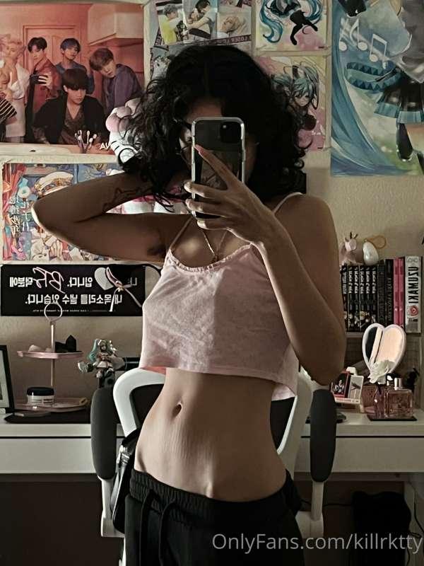 on vs off 🧚🏻
i still need rent money y'all keep sending 😋😋