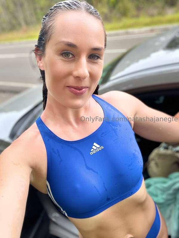 Who here loves fit mommys ? 😉 I can’t wait to make more vide..