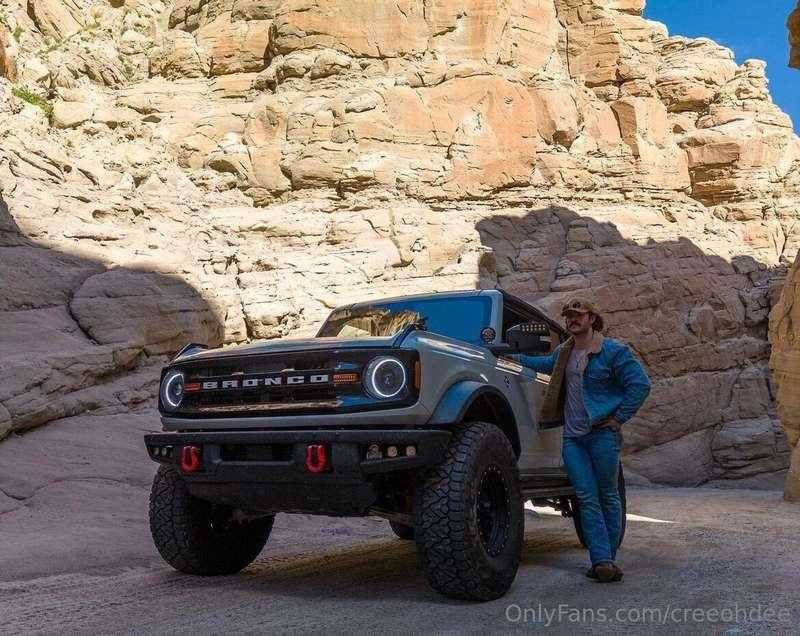 Me and my Bronco 😏