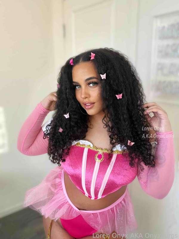 onyxcums image #1