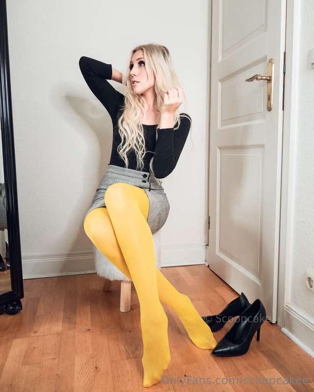 The hottest Nylon Content can be found on my VIP! @scoopcake..