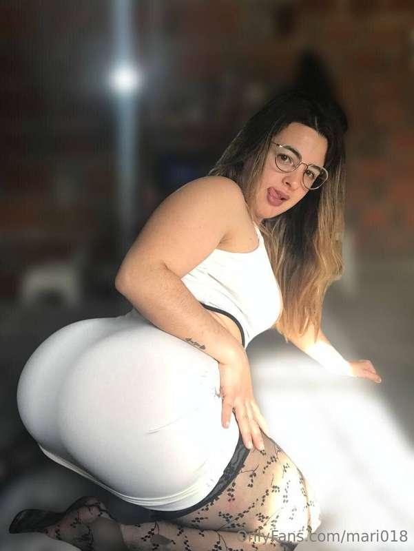 😍 @poppylezcano 😍