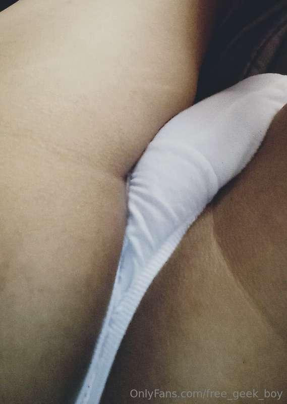 Cock lover or anal play fan?Watch this for free in @geekfemb..