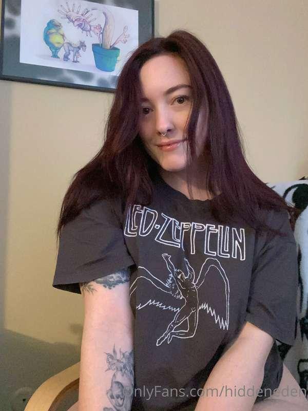 I got my hair done last night 💜 what do you think of it 🙈