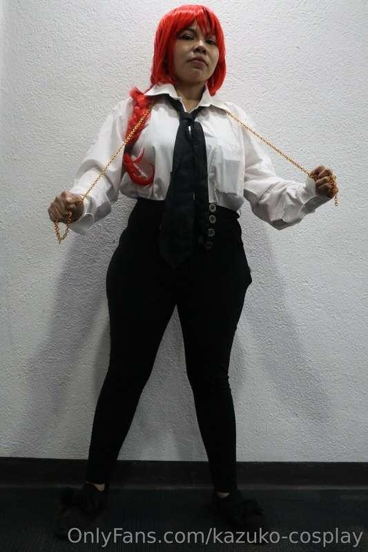 ame mi cosplay de Makima uwu y despues subo fotos del de bow..