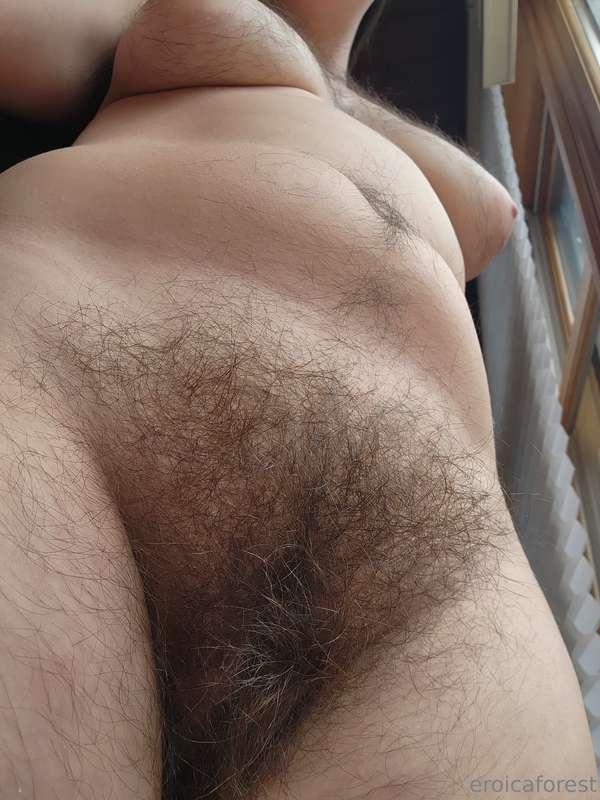 Monster bush wants to devour your face 🥵