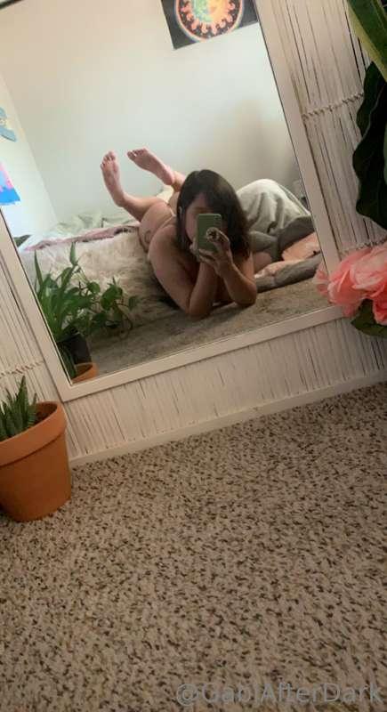 gabiafterdark image #1